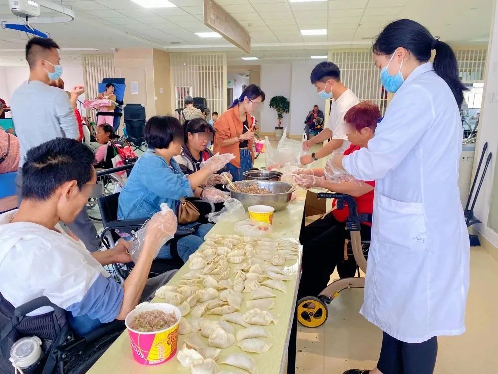 【保山安利醫(yī)院】“濃濃餃子香，深深關(guān)愛(ài)情”保山市殘聯(lián)肢體殘疾患者社會(huì)融入活動(dòng)